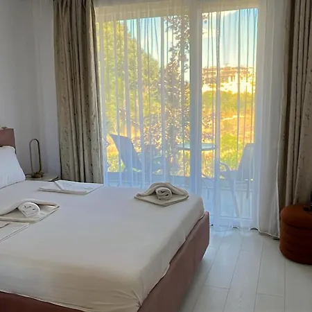 Διαμέρισμα Modern Near Cacao Beach, Pool - Balcony 4 Guests *