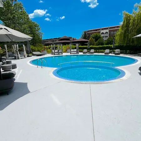 Modern Near Cacao Beach, Pool - Balcony 4 Guests Apartmán *